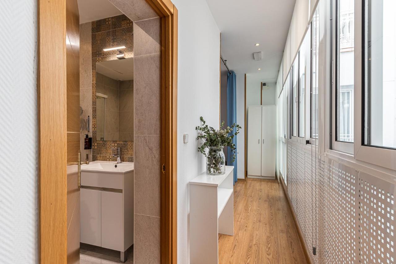 Waou Apartamentos En Sol Confort 3 Madrid Eksteriør billede